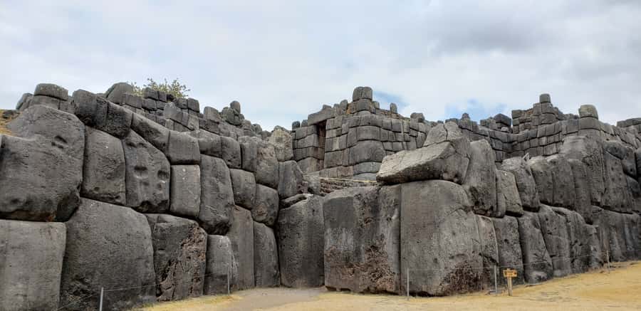 Cusco: Sacsayhuaman Guided Tour and 1-Hour Horseback Ride - Entering Sacsayhuaman: Inca engineering you can actually picture
