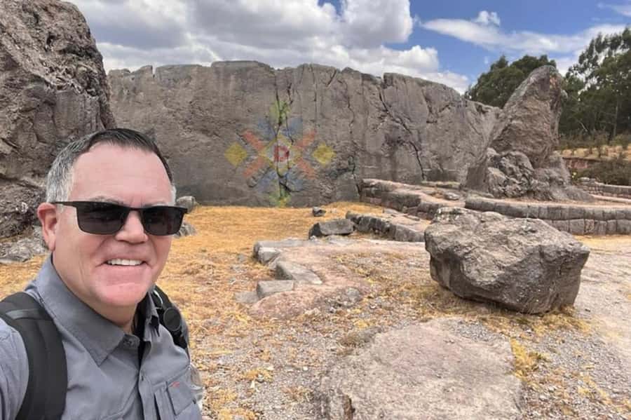 Cusco: Sacsayhuaman, Qenqo, Puca Pucara & Tambomachay Tour - Qenqo’s labyrinth feel and ceremonial altars