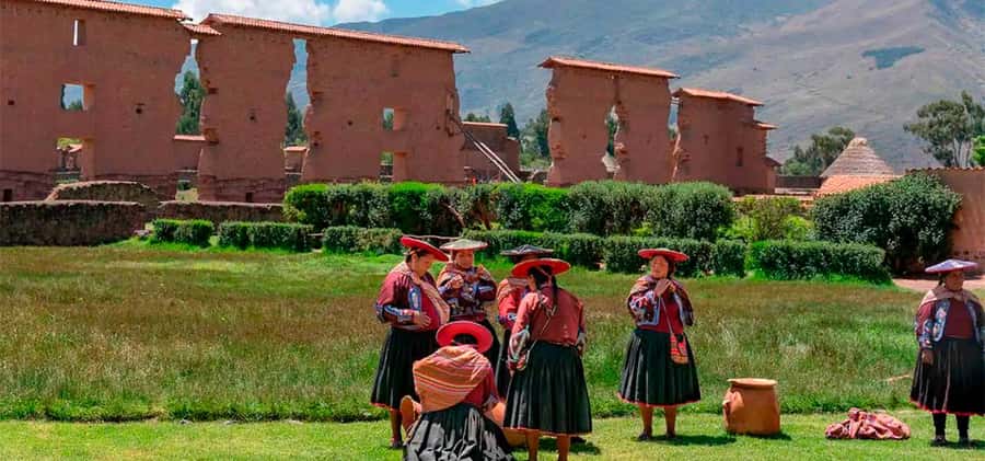 Cusco: Scenic Route of the Sun to Puno with Buffet Lunch - Pucará Museum and the lithic collection, where Andean life starts to make sense