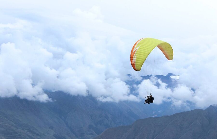 Cusco: Tandem Paragliding in The Sacred Valley of The Incas - What to pack and how to stay comfortable at 3,880 meters