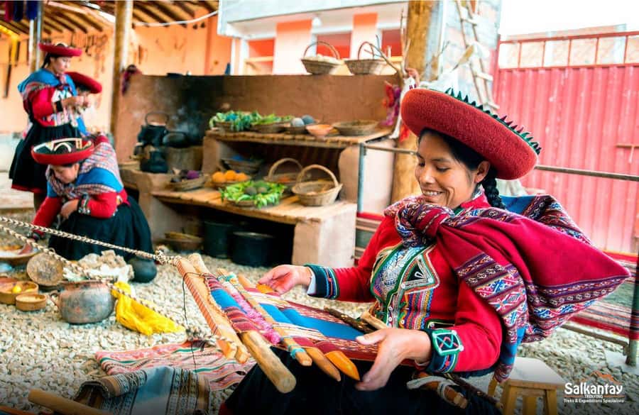 Cusco | Visit Maras, Moray, Chinchero, Pisac | Valle Vip - Ollantaytambo ruins: history plus transport connection