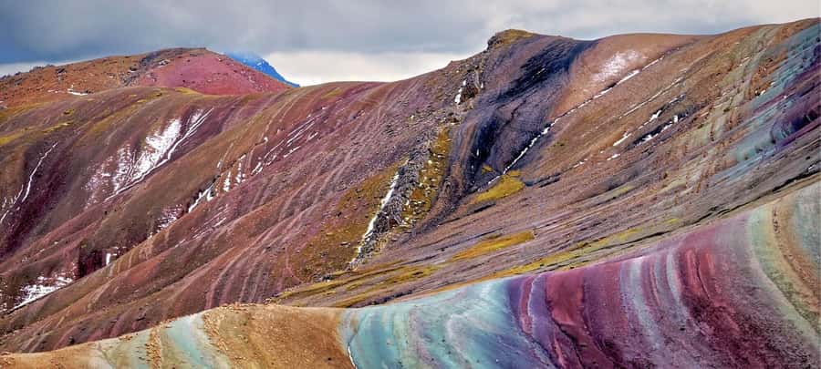 Day trip to Rainbow Mountain and Red Valley - Why the 7 Colors Mountain feels special near Ausangate