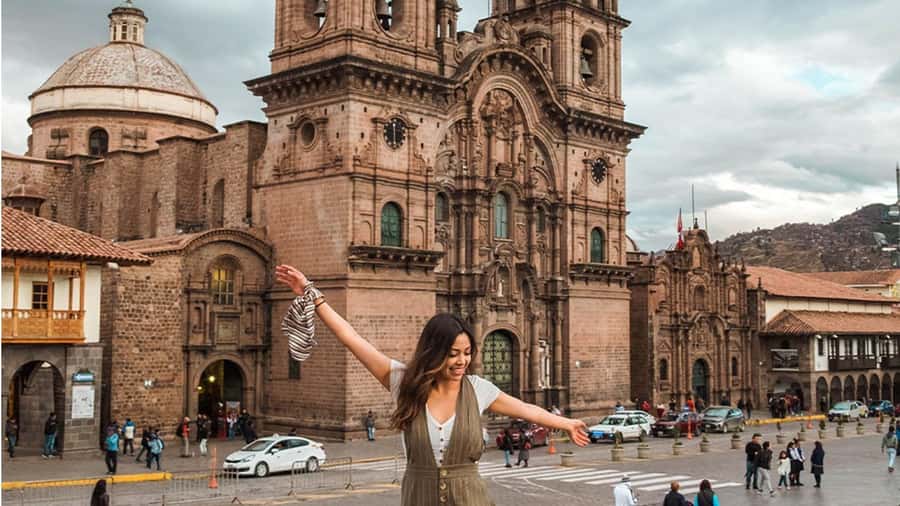 ECONOMIC PRIVATE TOUR IN THE CITY OF CUSCO - HALF DAY - Plaza de Armas and the cathedral stop you can tailor