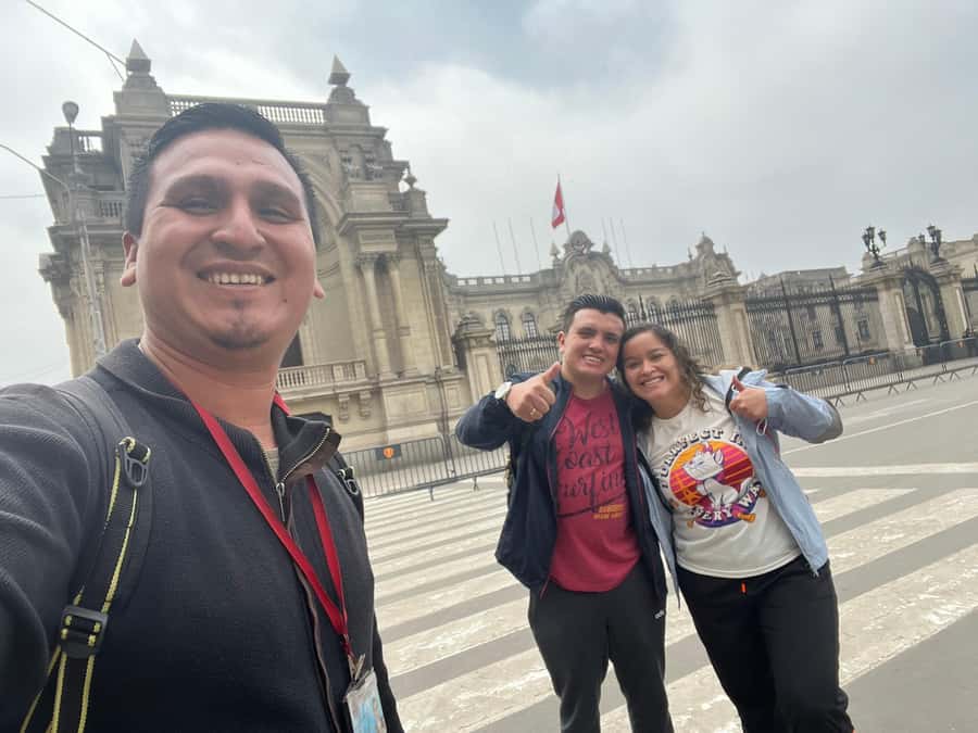 Enjoy Lima Walking Historic Center, Plaza San Martin and Plaza de Armas - A final architecture walk, then House of Peruvian Literature and Cordano Bar