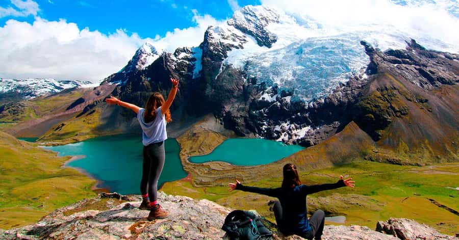 Excursion 7 lagoons-Cusco| Full day - What to bring for an altitude hike (and what to skip)