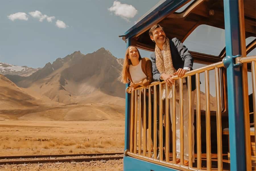 Excursion Cusco - Puno - Titicaca Observatory Train - Cusco to Puno, with an observatory car built for the Andes
