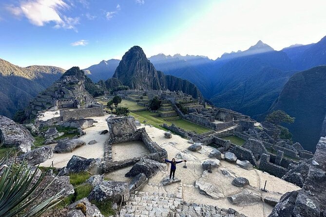 Excursion to the Sacred Valley and Machu Picchu by Panoramic Train - Day 2 Machu Picchu with a private guide, then Vistadome back