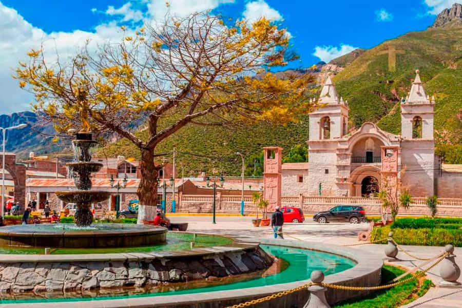 From Arequipa: 1 Day Tour to the Colca Canyon + Buffet lunch - Lunch in Chivay and the real cost/value math