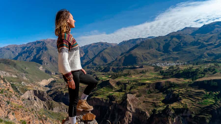 From Arequipa: Full Day Colca Canyon Tour - Small canyon towns: Pinchollo, Maca, Achoma, Yanque