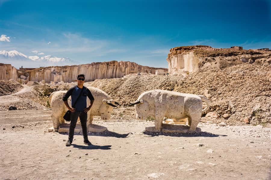 From Arequipa: Sillar Route and Hike in Culebrillas - Why the Sillar Route and Culebrillas works as a 4-hour escape