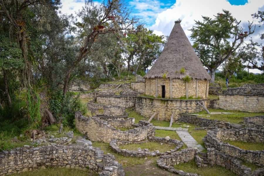 From Chachapoyas: Full-Day Tour to Kuelap Fortress - The cable car from Nuevo Tingo to Kuelap: efficient and dramatic
