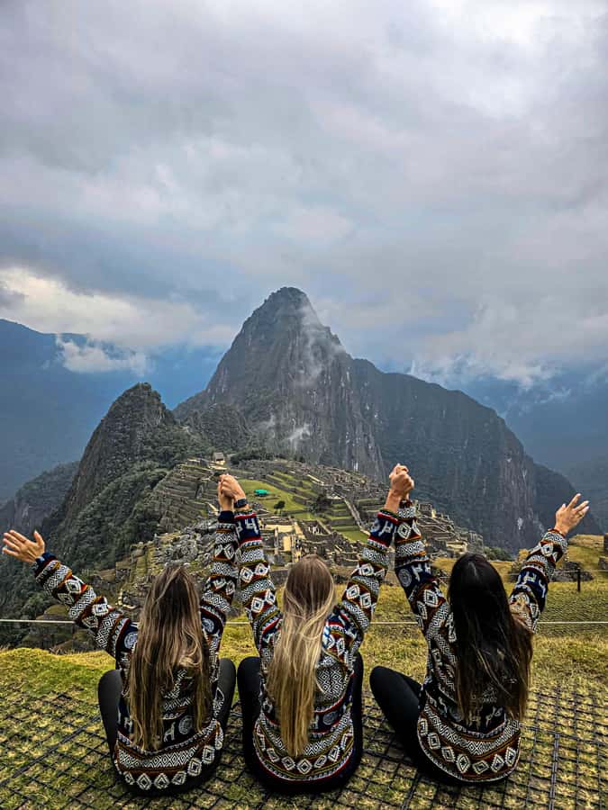 From Cusco: 1-day Machu Picchu Tour by Train - The Bus Back Down, Lunch in Town, and Optional Hot Springs