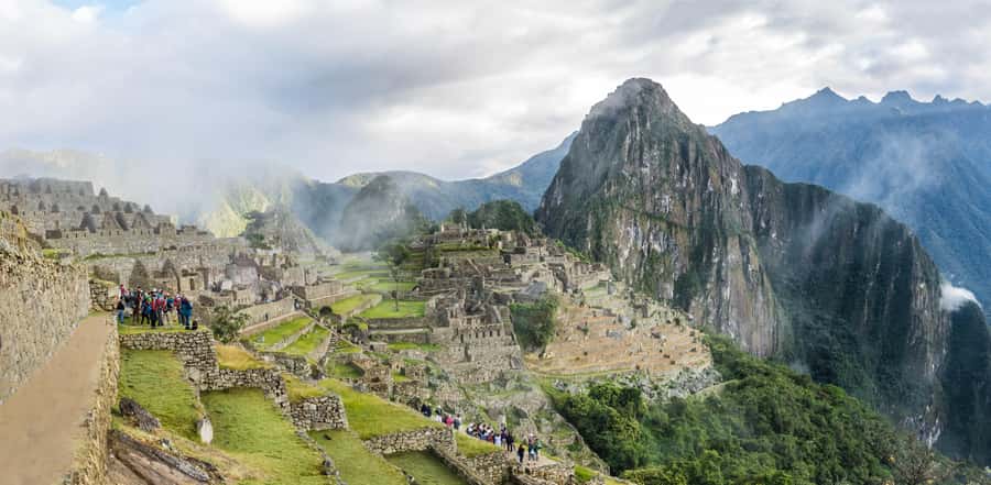 From Cusco: 2-Day Inca Trail to Machu Picchu - Two ways to reach Machu Picchu at opening time