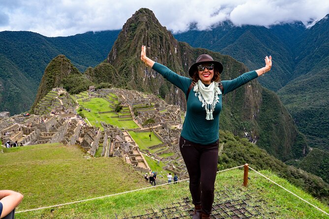 From Cusco - 2-Day Tour to the Sacred Valley and Machu Picchu with Lunch - Ollantaytambo: The Last Inca Citadel Feeling Up Close