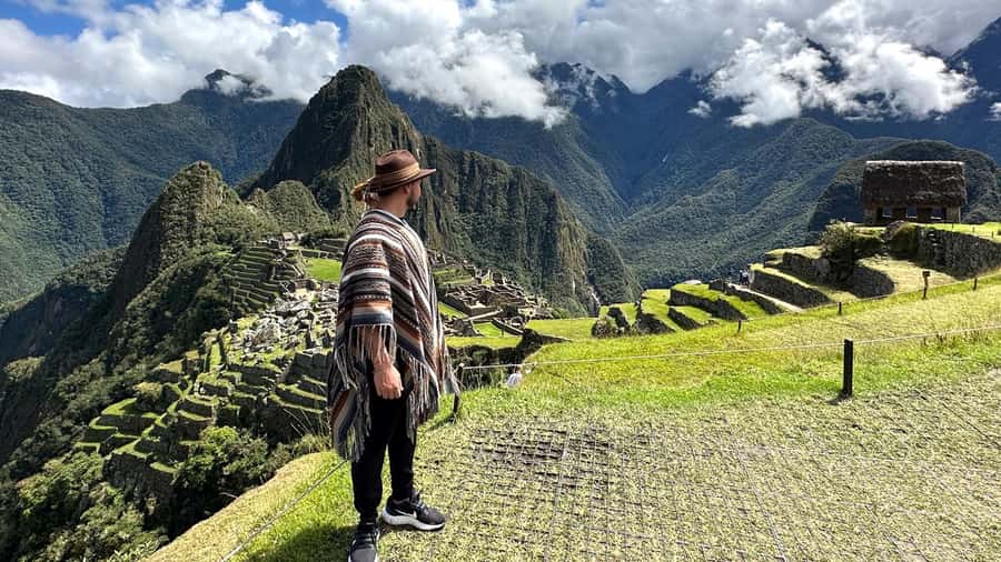 From Cusco: 2-Day Trip to the Sacred Valley and Machu Picchu - Overnight in Aguas Calientes: A Real Buffer for the Machu Picchu Morning