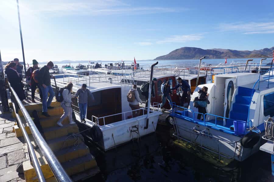 From Cusco: Lake Titicaca, Uros and Amantani by sleeper bus - Crossing Titicaca by speedboat to Amantani