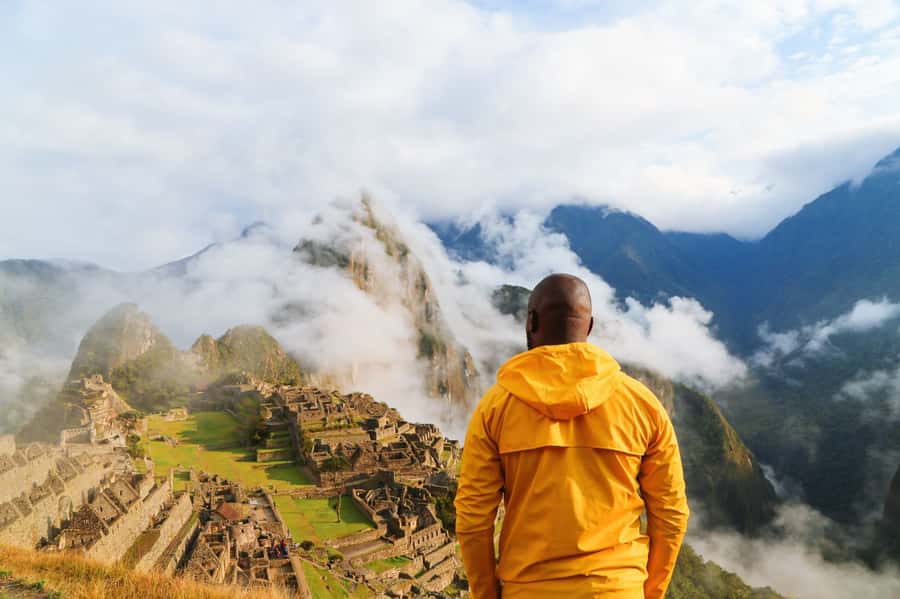 From Cusco: Machu Picchu Full-Day Guided Tour - Train to Aguas Calientes: Standard, Scenic, and Usually Good Enough
