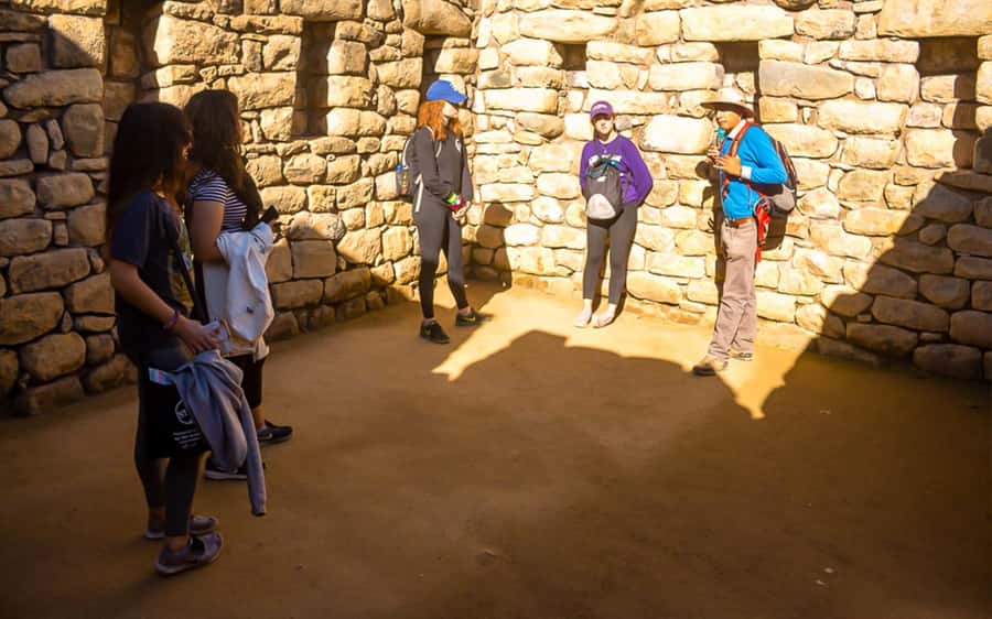 From Cusco: One-Day Round Trip to Machu Picchu by Train - Circuit 1 or 2: how to choose the best route inside Machu Picchu
