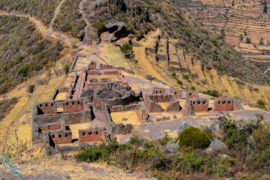 From Cusco: Sacred Valley ending in Ollantaytambo and Lunch - Ollantaytambo, the living town and Inca fortress role