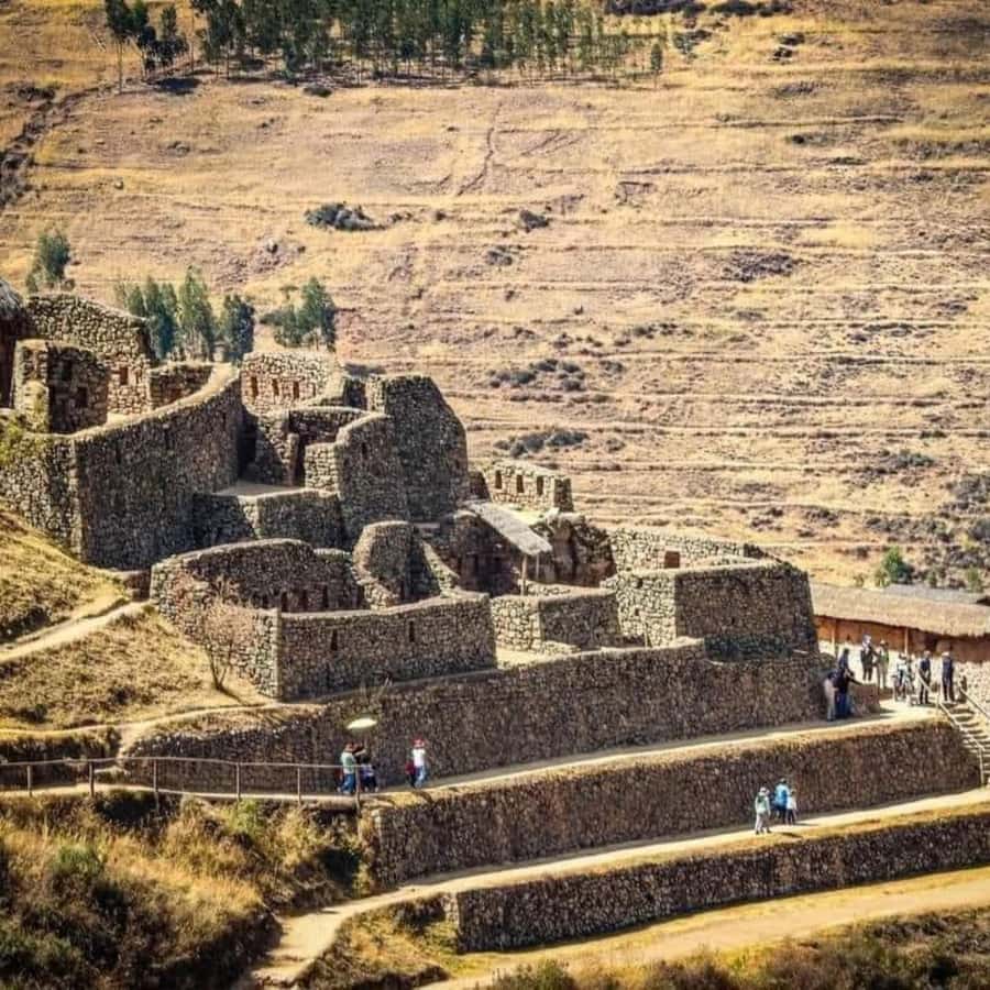 From Cusco: Sacred Valley VIP Tour with Buffet Lunch - Getting to Chinchero: textiles, photos, and a guided first taste