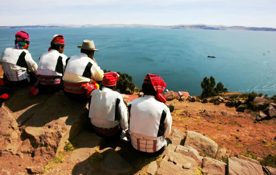 From Cusco: Uros Excursion to Uros Island - Taquile + Lunch. - Cusco to Puno overnight: the logistics you should plan around