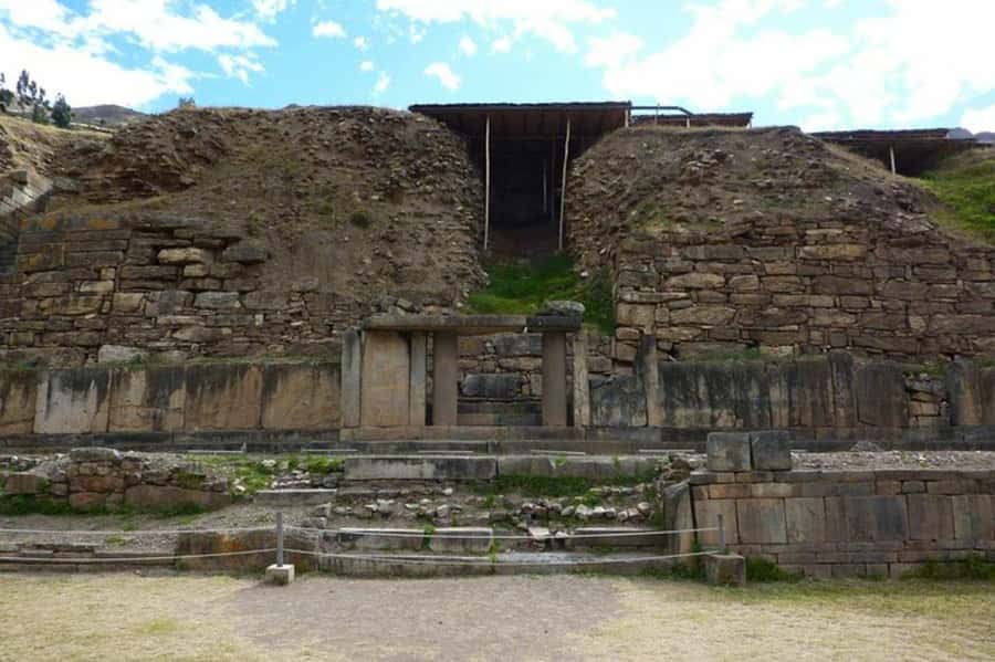 From Huaraz: Chavín de Huantar & Chavín Museum Day Trip - Conchucos Valley towns and the approach to Chavín