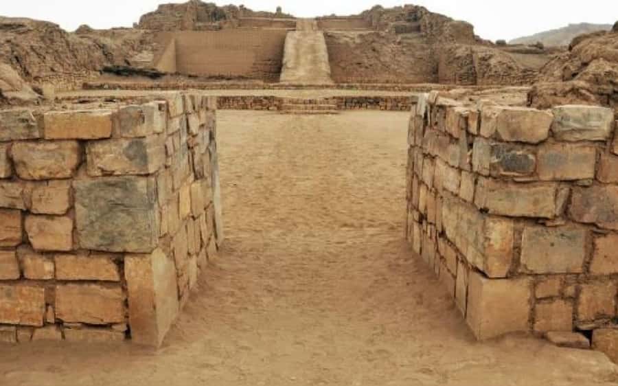 From Lima: City Tour with Catacombs & Pachacamac Inka Ruins - Lunch break in downtown Lima, plus what to do with your time