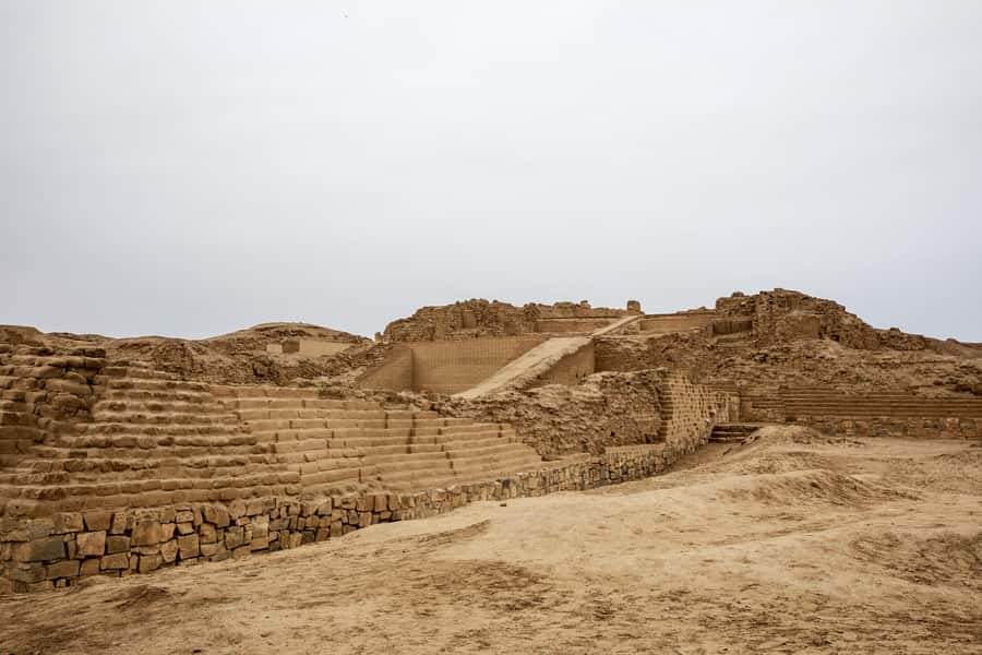 From Lima: Excursion to the Temple of Pachacamac - First steps at Pachacamac: where your guide sets the story