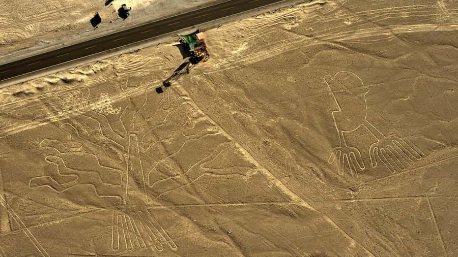 From Lima: Full day flight over in the Nazca Lines - From Miraflores to Nazca: the 4:00 AM start and long bus ride