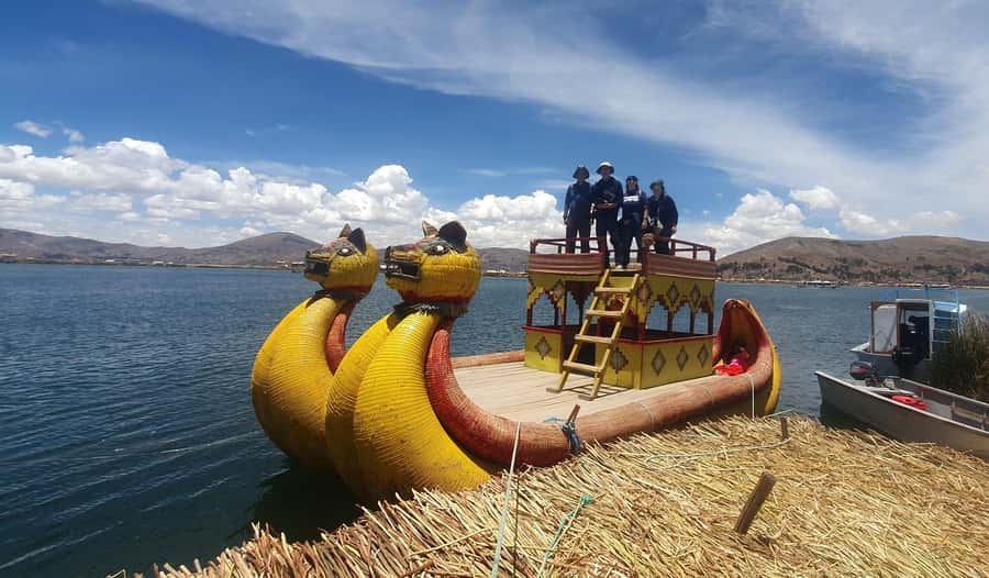 From Puno: 3-Hour Uros Floating Islands Tour - Guide quality and small-group feel, plus how to avoid the crowd vibe