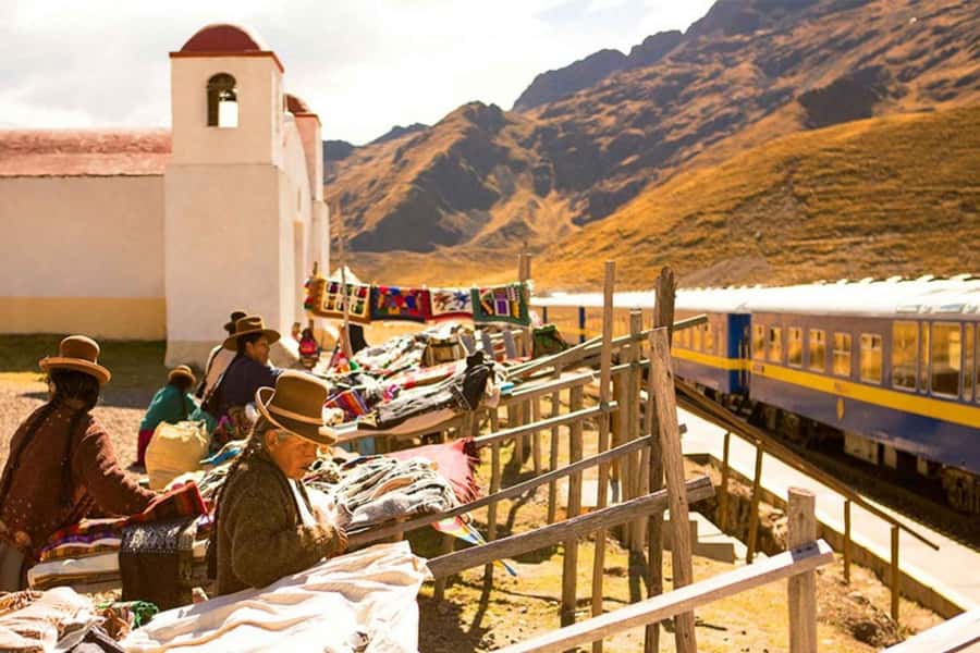From Puno: Travel to Cusco in Titicaca Train All Inclusive - Price and value: is $499 per person worth it?