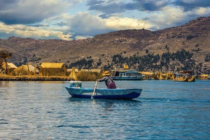 Full Day Lake Titicaca Tour to Uros and Taquile Islands - Puno at 7:00 AM: the rhythm of a long-but-doable day