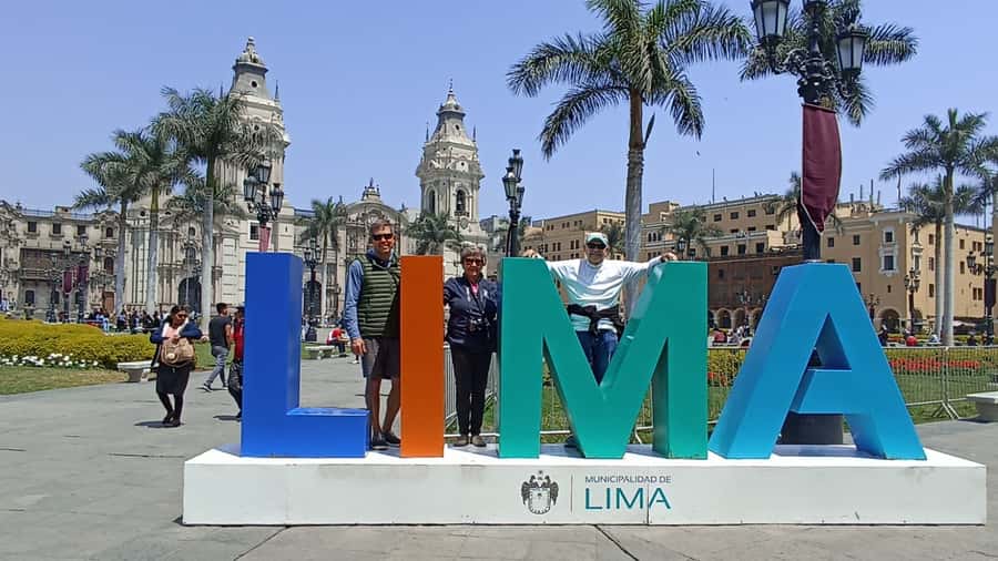 Full Day Lima: Local Market+ CityTour+ Barranco & Miraflores - Miraflores ocean views at Love Park: End with Pacific air