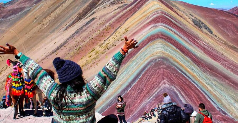 FULL DAY| MOUNTAIN OF COLORS ON HORSEBACK - Who this day trip fits best, and who should skip it