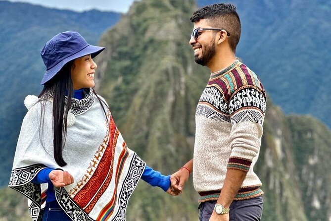 Full Day Private Guided Tour in Machu Picchu - Aguas Calientes and the bus climb: where queues can steal your tempo