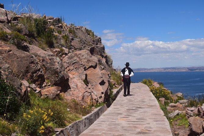 Full-Day Tour of Uros, Taquile and Sillustani from Puno - Guides and pacing: the difference between info and a great day
