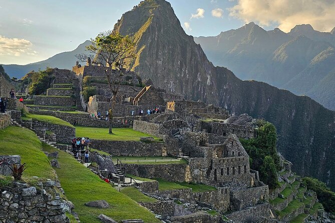 Full Day Tour to Machu Picchu by Train - Aguas Calientes around 7:00 a.m., and your breakfast window