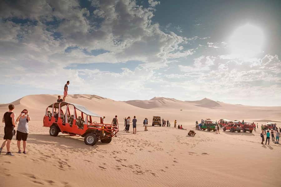 Huacachina: Buggy en las Dunas al Atardecer y Sandboarding - Huacachina buggy and sandboarding, the real vibe
