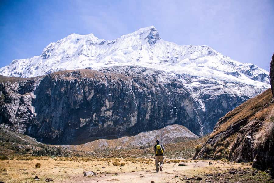 Huaraz: 3-hour Trek to Laguna 69 with Optional Lunch - The lake experience: about 30 minutes at Laguna 69