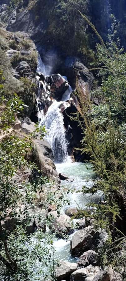 Huaraz: Full Day Rocotuyoc Lagoon + Frozen Lagoon - Rocotuyoc Lagoon: turquoise water and the peaks you came for