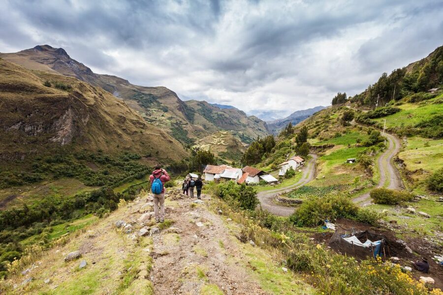 Huaraz: Pastoruri Glacier Day Trip - Lunch logistics: private option includes it, shared option costs extra
