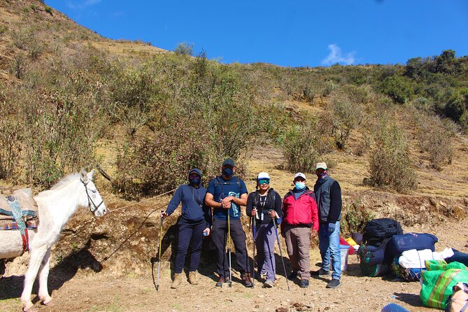 Humantay Lake Full Day Hike - What to expect from the guide and group pace