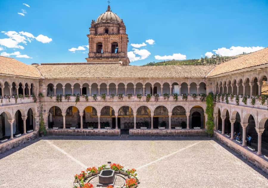 In Cusco: Saqsaywaman, Qenqo, Pukapukara, Tambomachay. - Why This Cusco Inca City Tour Works So Well