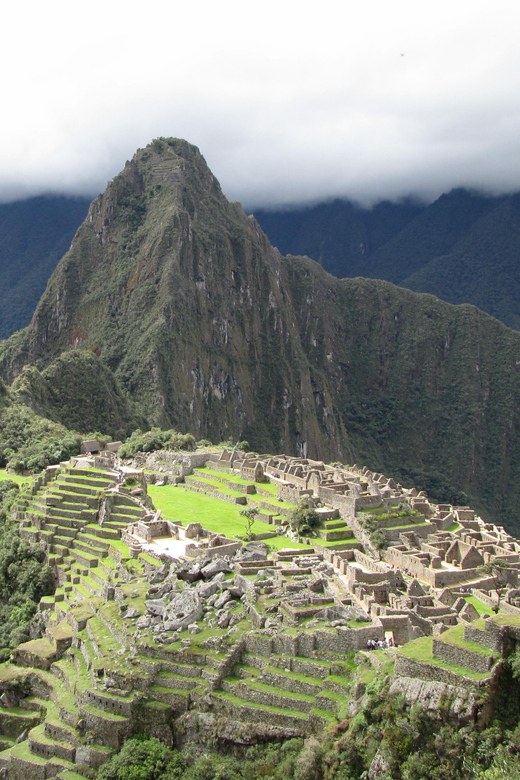 IN MACHU PICCHU: Private Tour Guide Service - Check-in, then explore on your own time