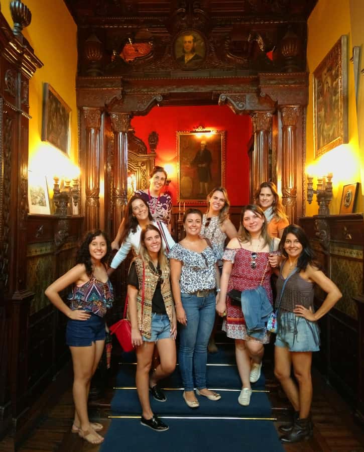 La casa de Aliaga, an alive colonial jewel at Lima center. - Entering a UNESCO-recognized colonial legacy