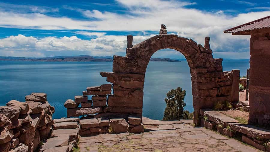 Lake Titicaca 2-Day Tour to Uros, Amantani and Taquile - Amantani overnight: homestay life, the temple hike, and a family evening