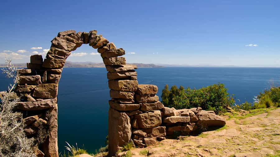 Lake Titicaca, Uros and Taquile Full-Day Tour - Lunch on Taquile: Included Food, Included Culture