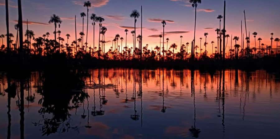 Lake Yacumama - Sunrise or Sunset - Why the sunset view is the big reason to book