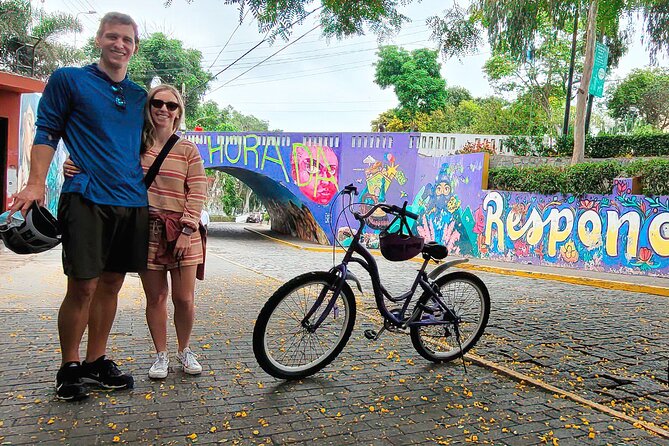 Lima Bike Tour in Miraflores & Barranco - Shared small group - Barranco on foot: Puente de los Suspiros, murals, and old mansions