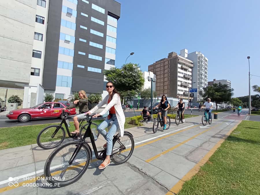 Lima Bike Tour: La Costa Verde & Jesus Statue in Chorrillos - Key highlights that make this Lima ride worth your time